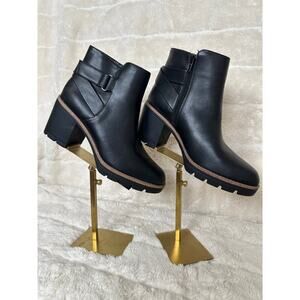 Naturalizer 9 M Madalynn Strap Weatherproof Heeled Boots Rain Repellent